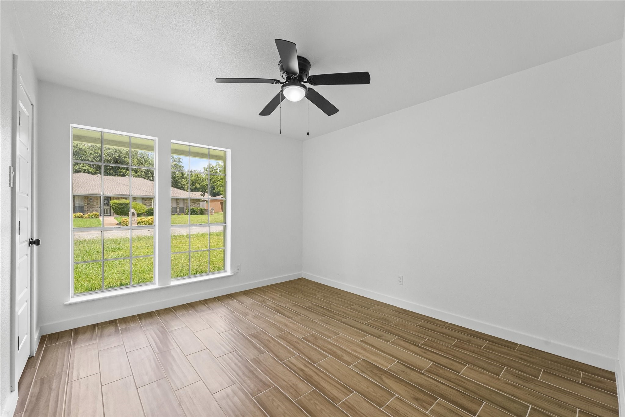 1044 Briarwood Lane
