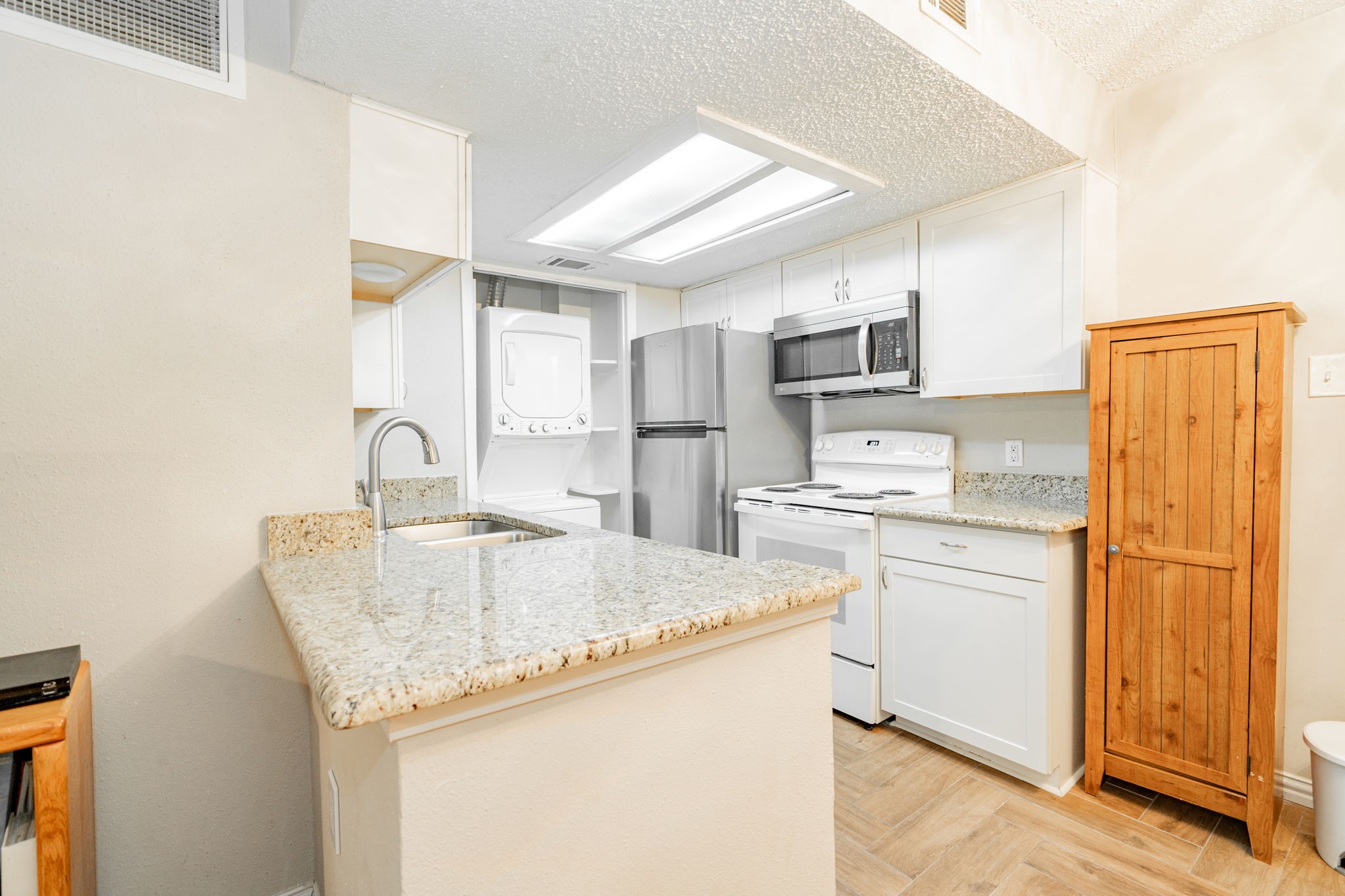 7152 Fair Oaks Avenue 2200