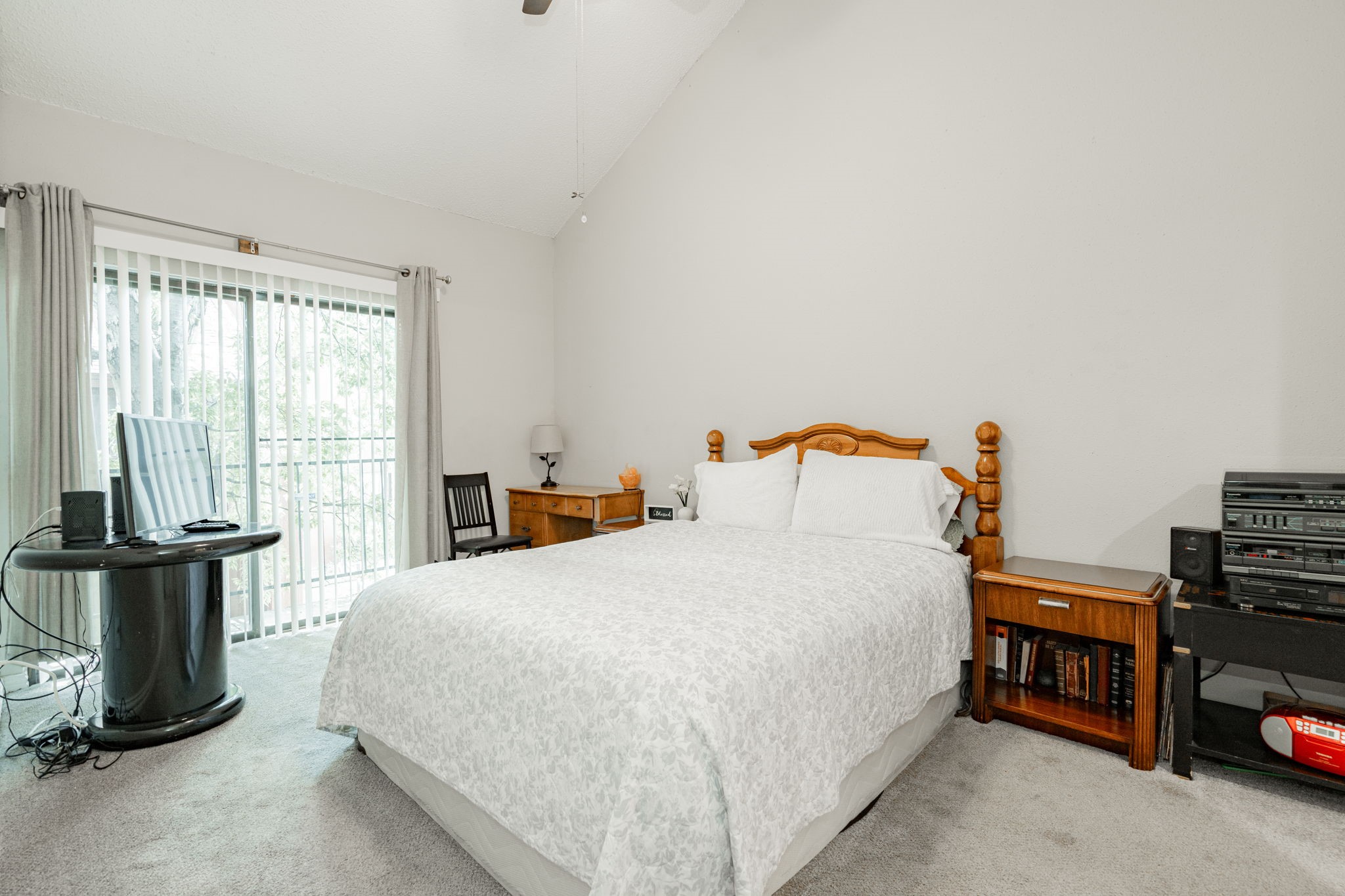 7152 Fair Oaks Avenue 2200