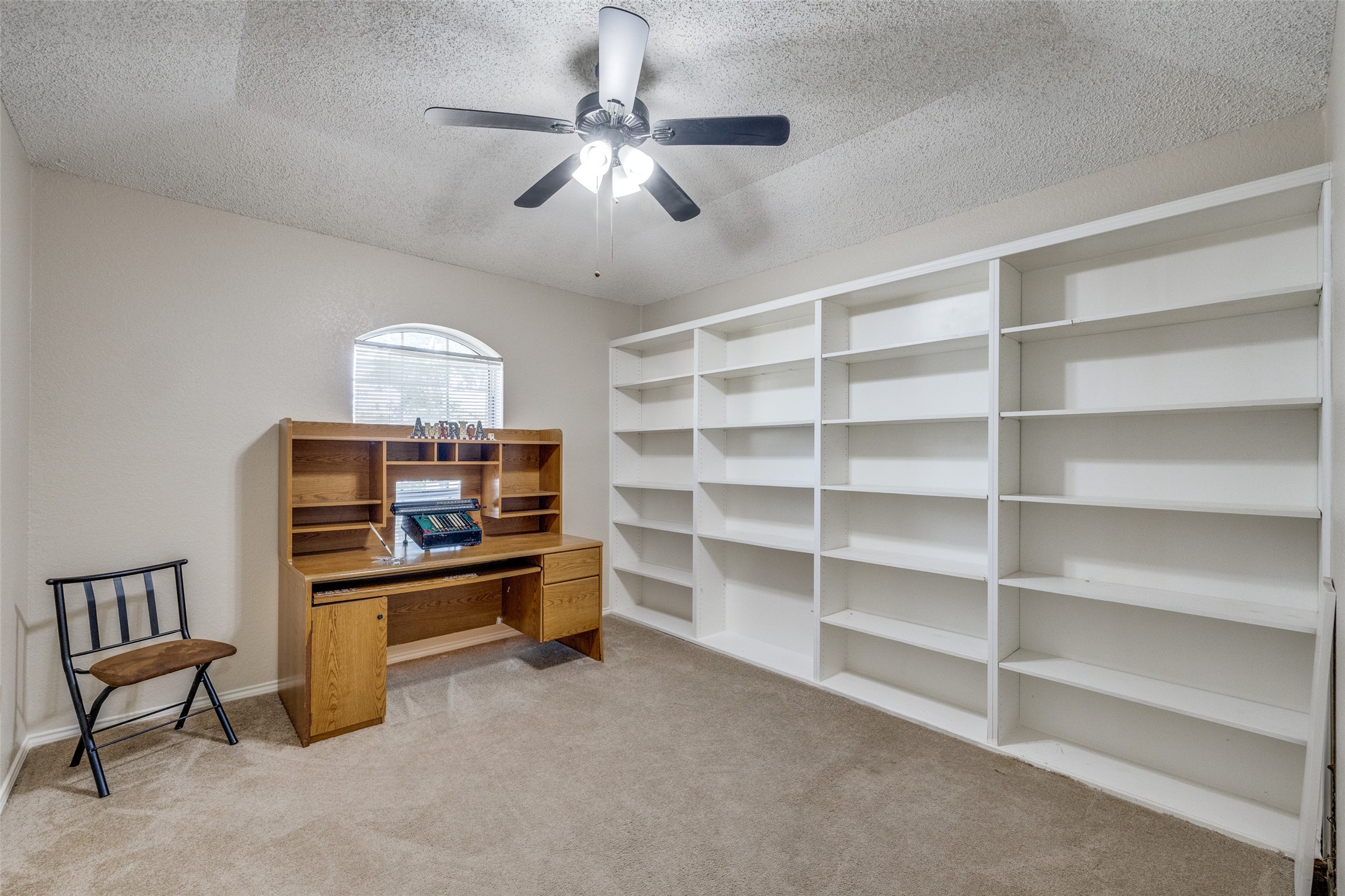 4916 Waxwing Drive