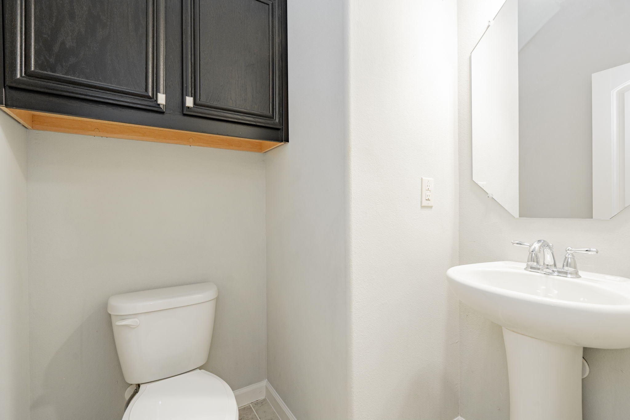 1312 Sweetgum Drive