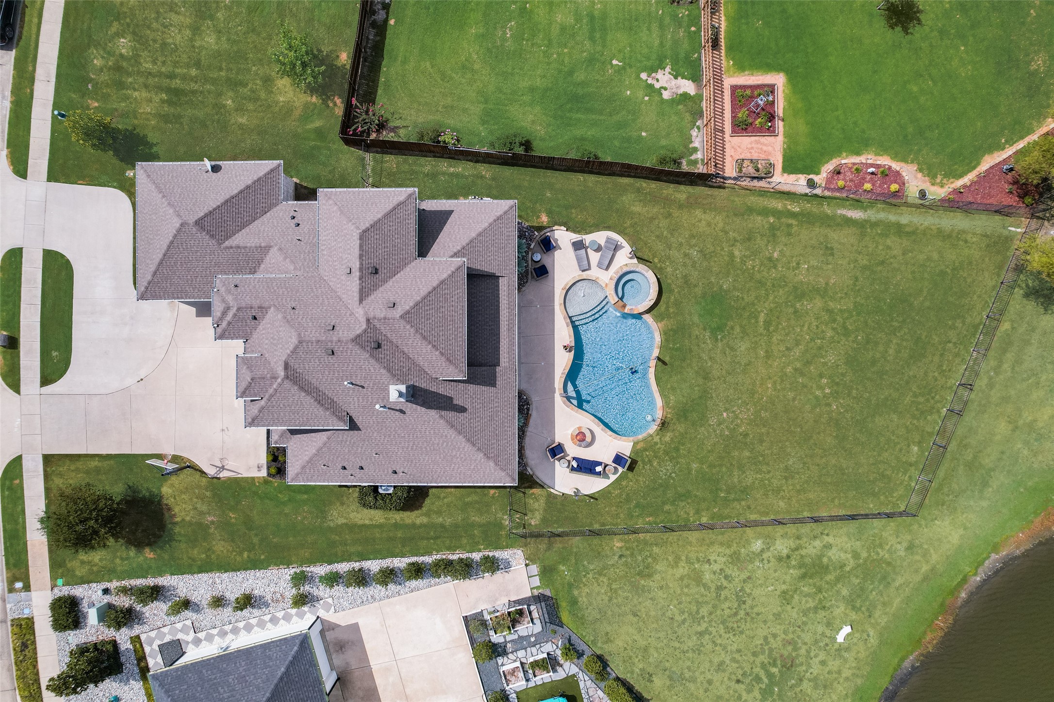 1602 Hidden Creek Drive