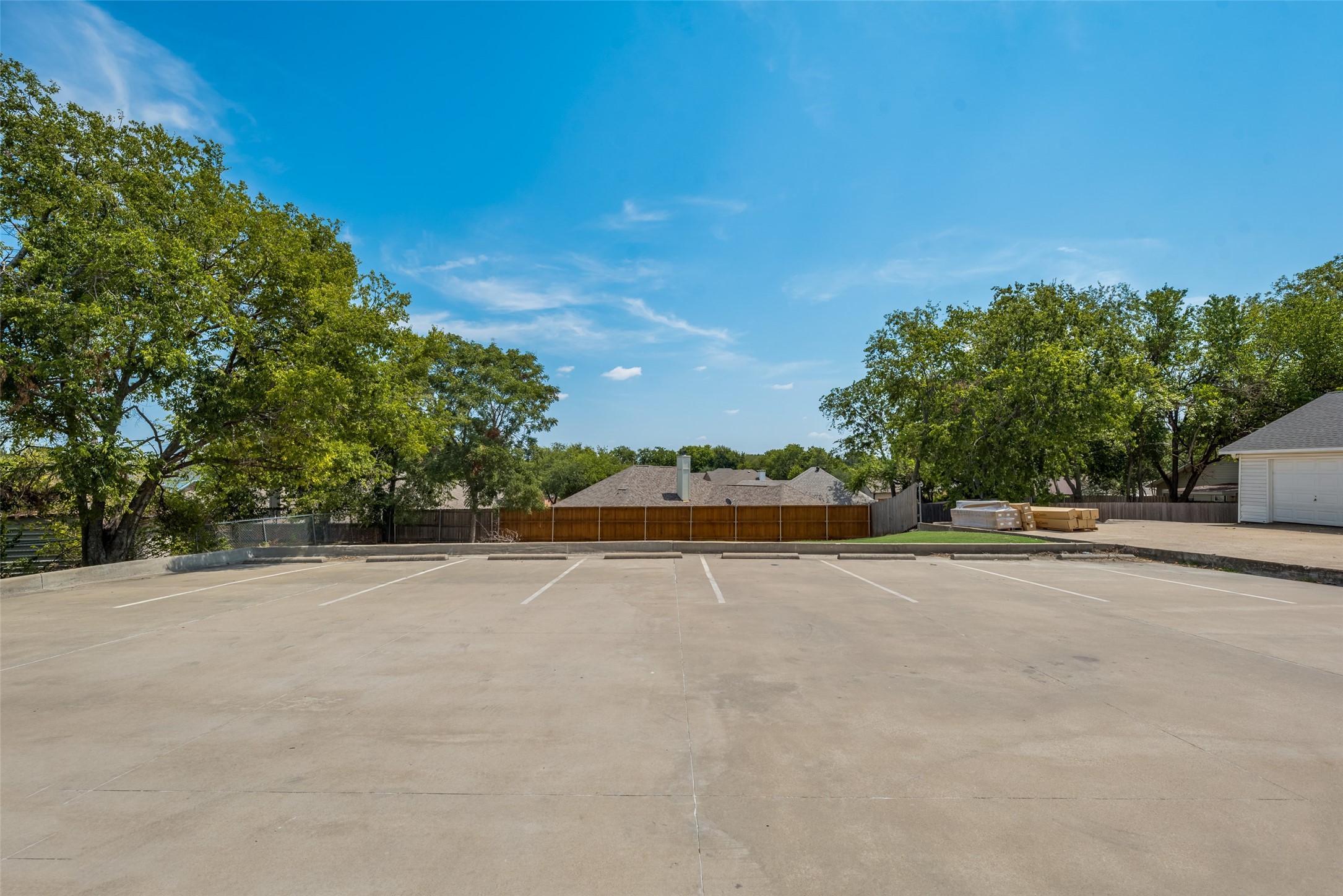 908 N Goliad Street