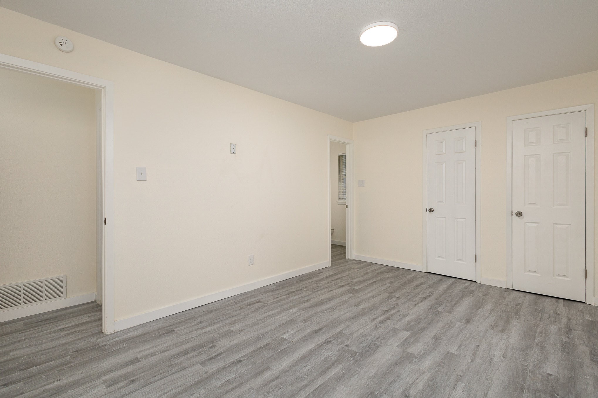 721 S Deerfield Circle