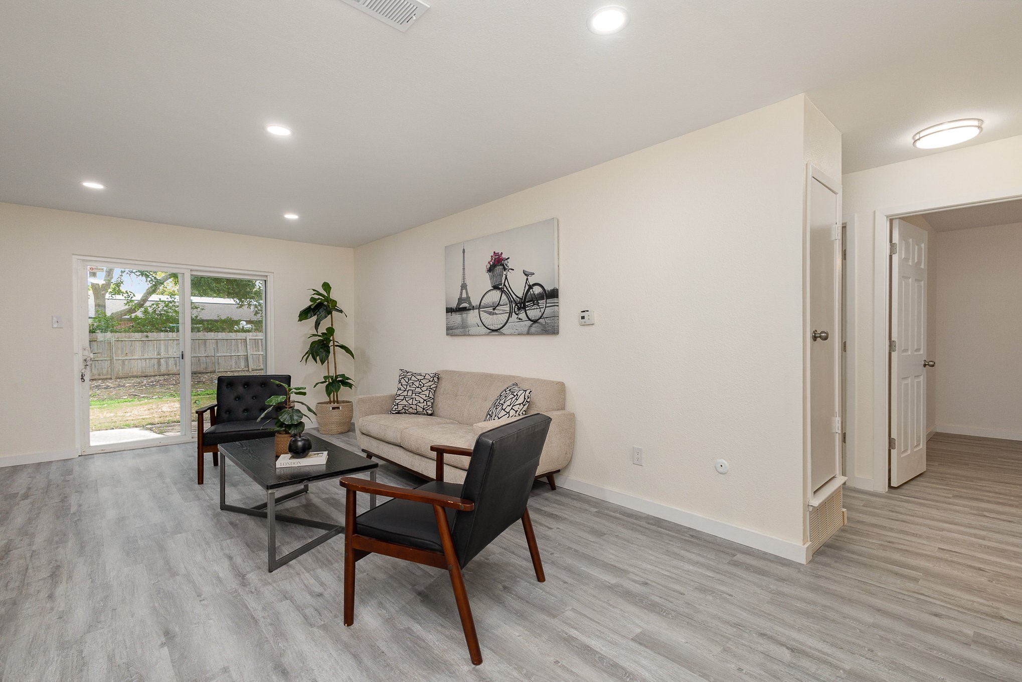 721 S Deerfield Circle