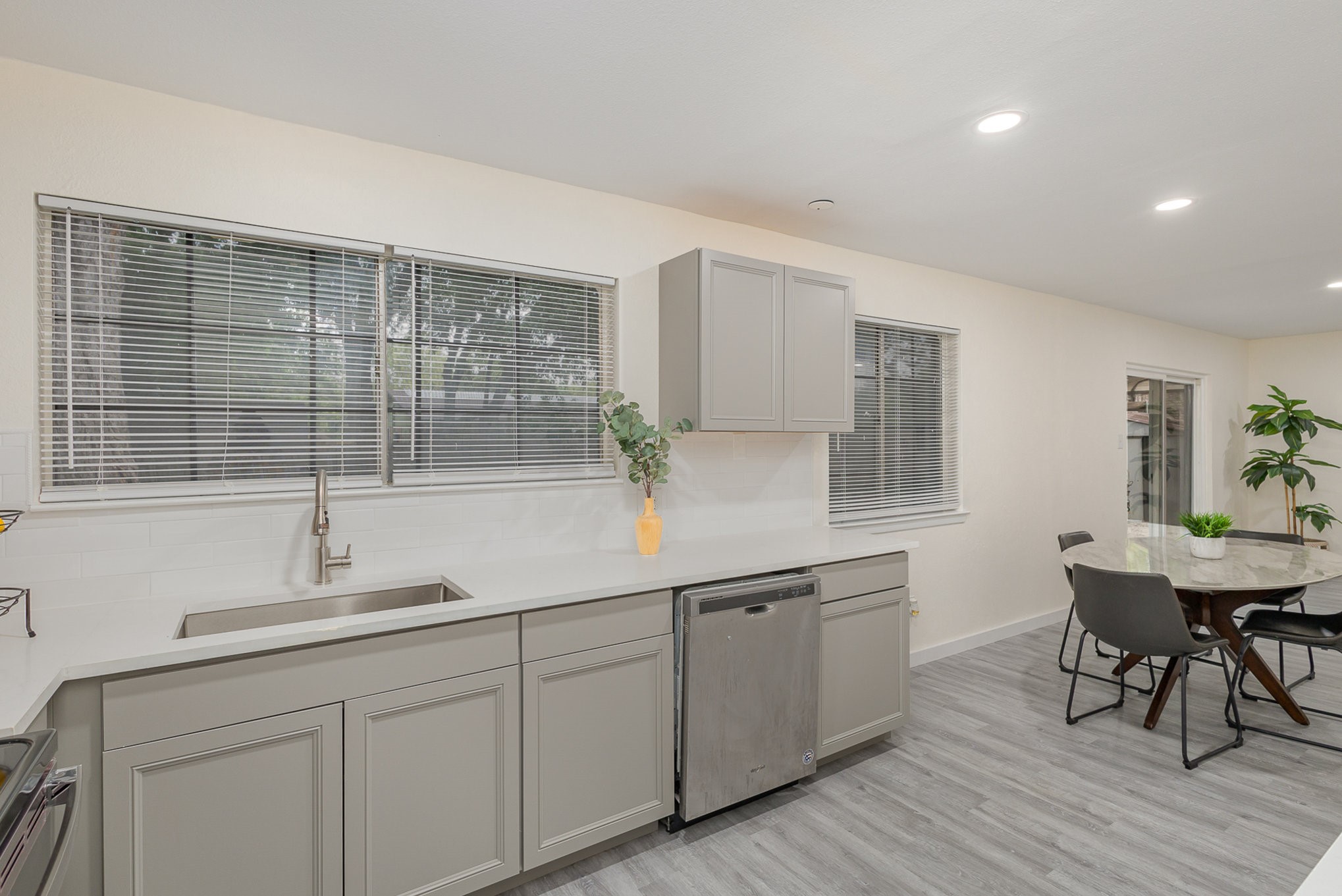 721 S Deerfield Circle