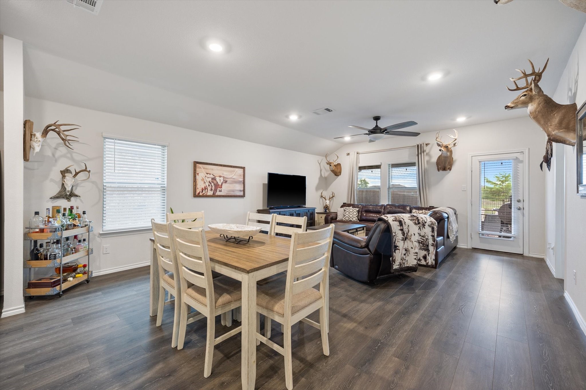 1600 River Oak Lane