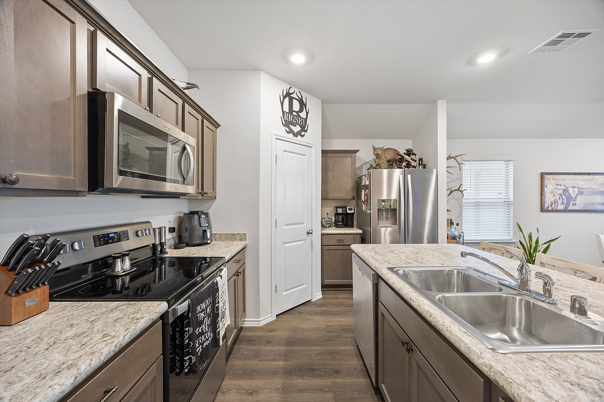 1600 River Oak Lane