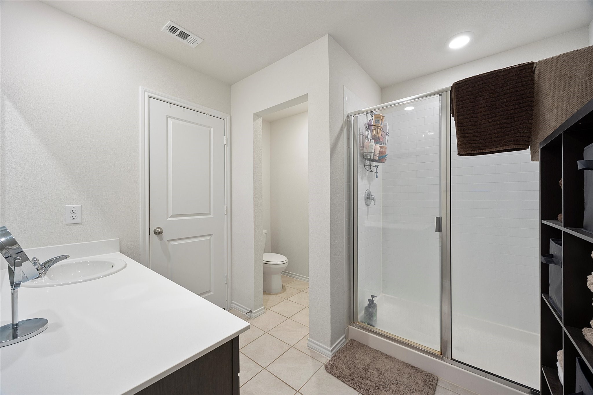 1600 River Oak Lane