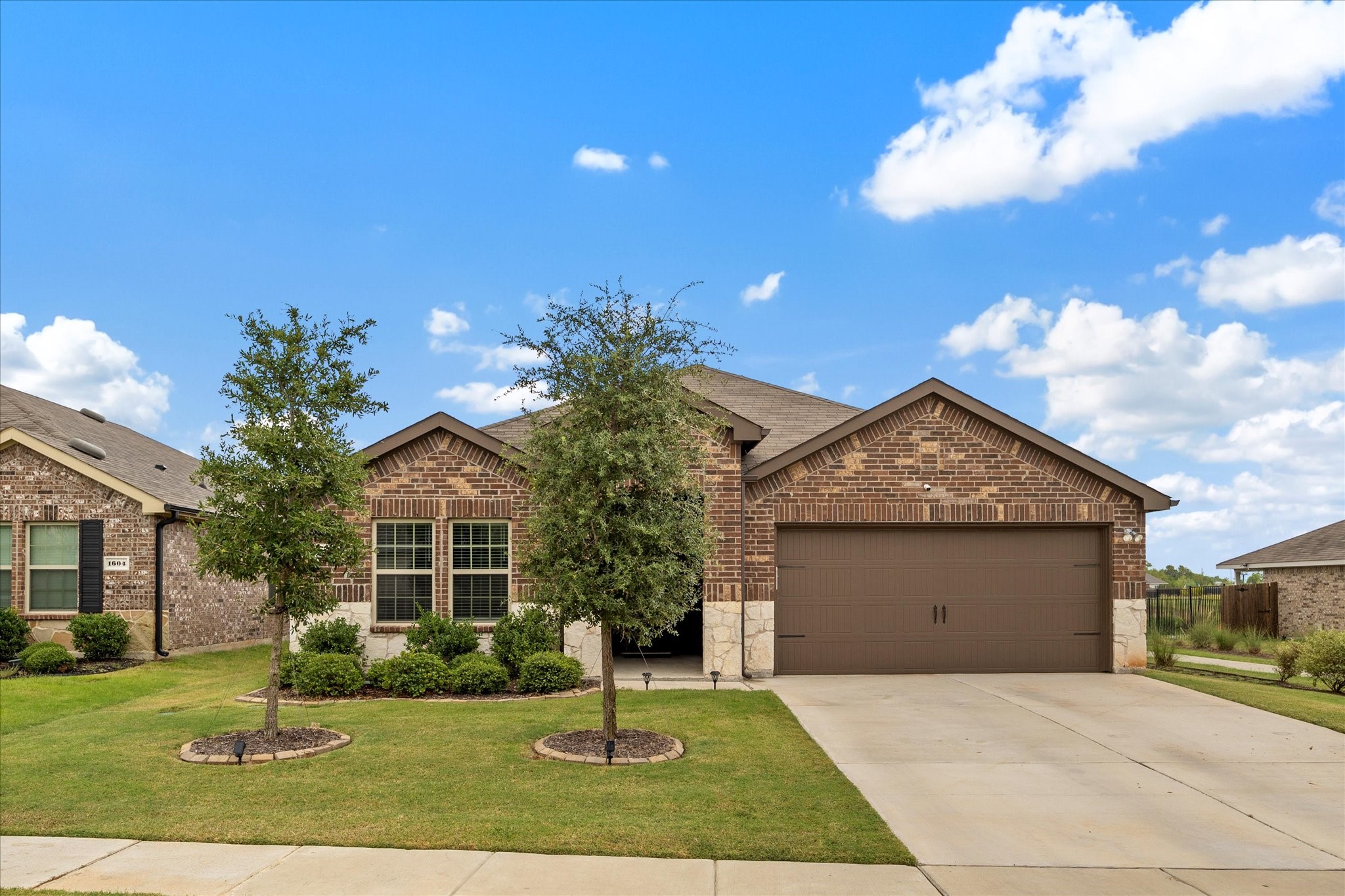 1600 River Oak Lane