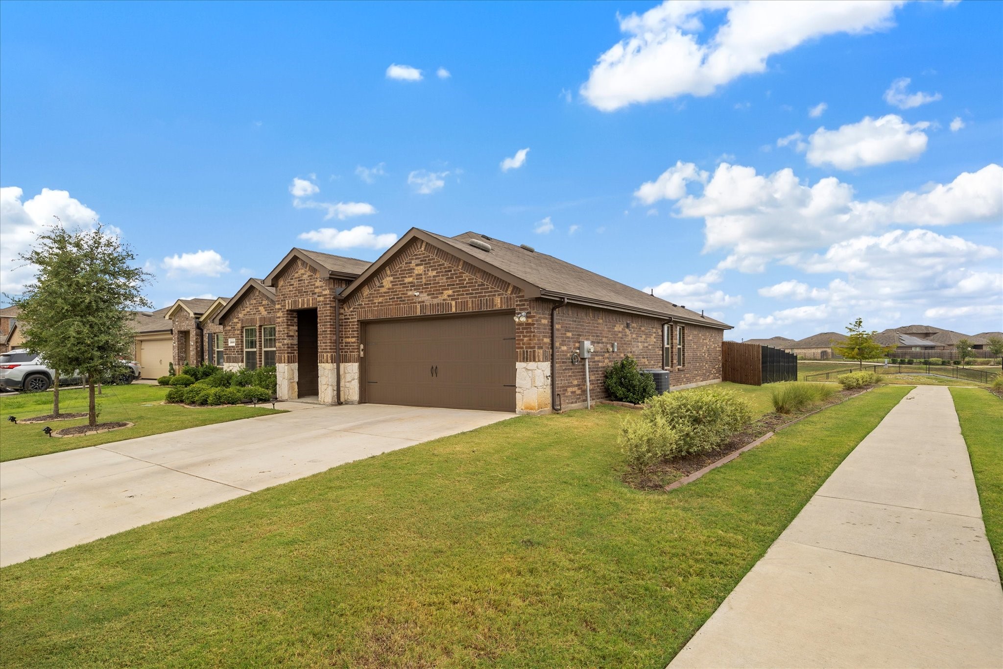 1600 River Oak Lane