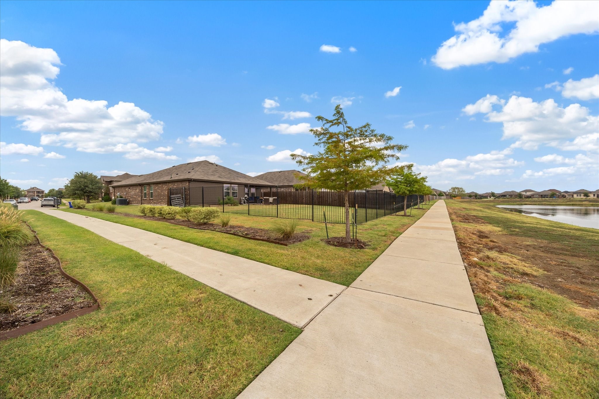 1600 River Oak Lane