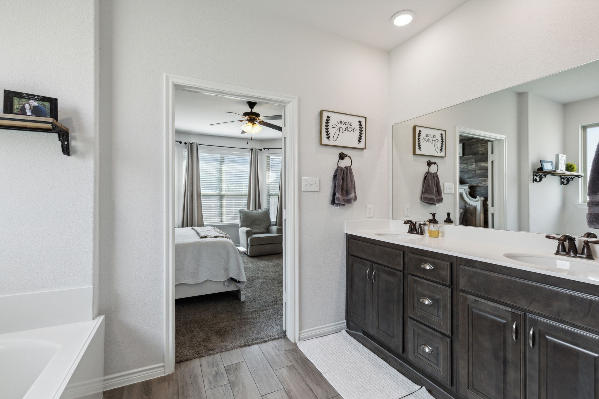 3033 Lily Lane