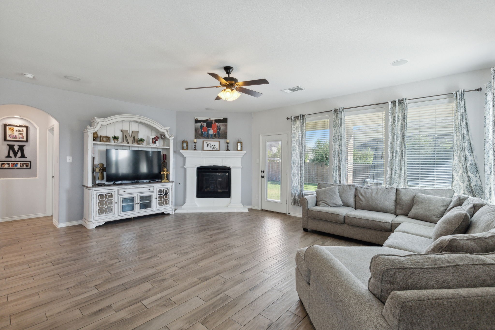 3033 Lily Lane
