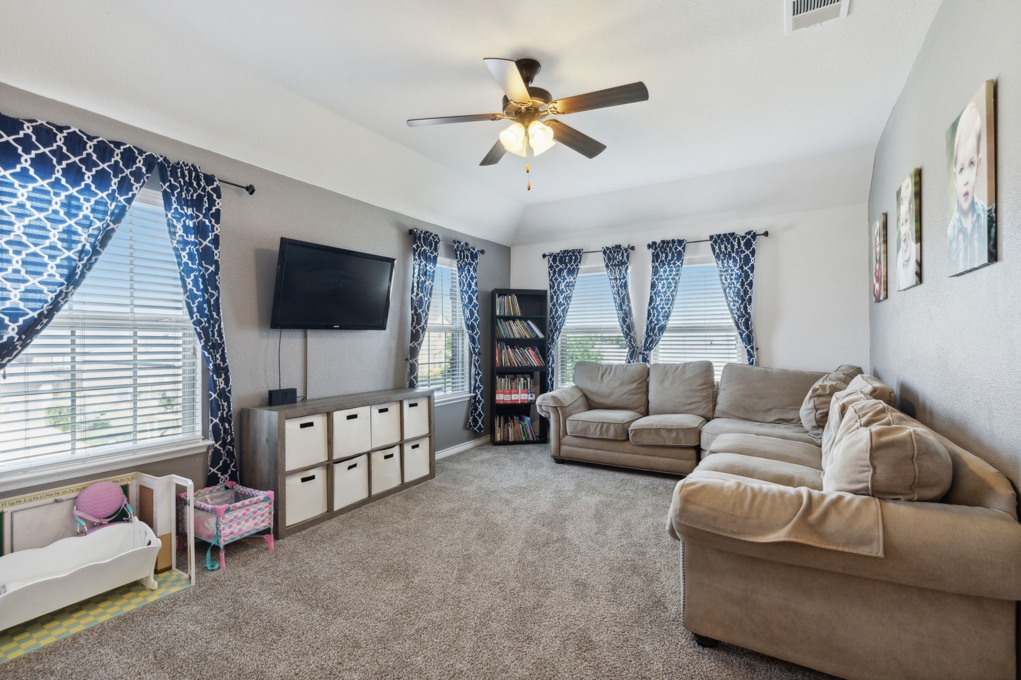 3033 Lily Lane