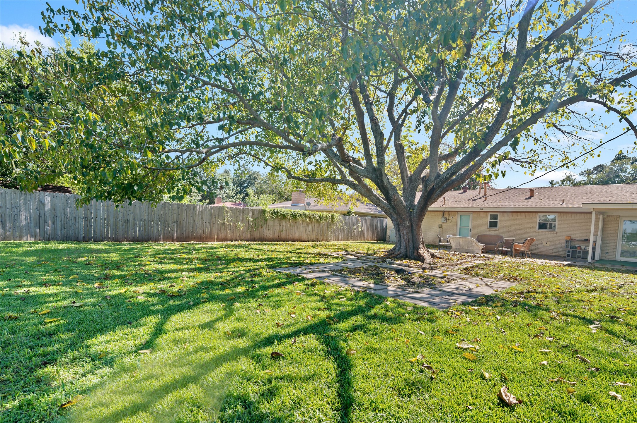301 Ables Street