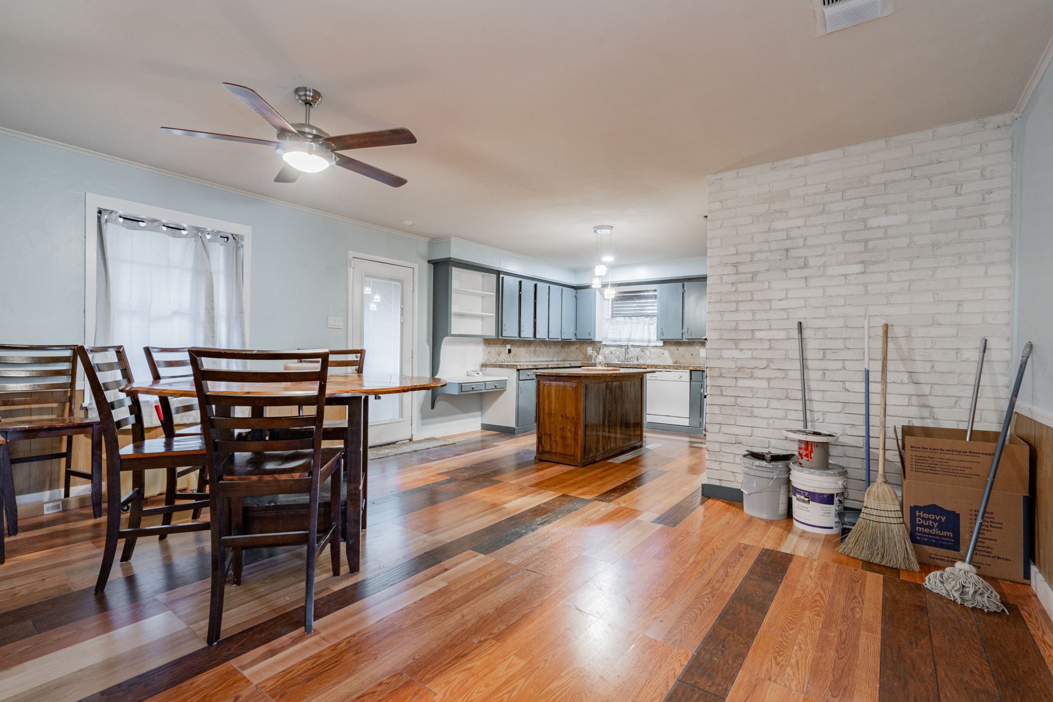1604 N 25th Street