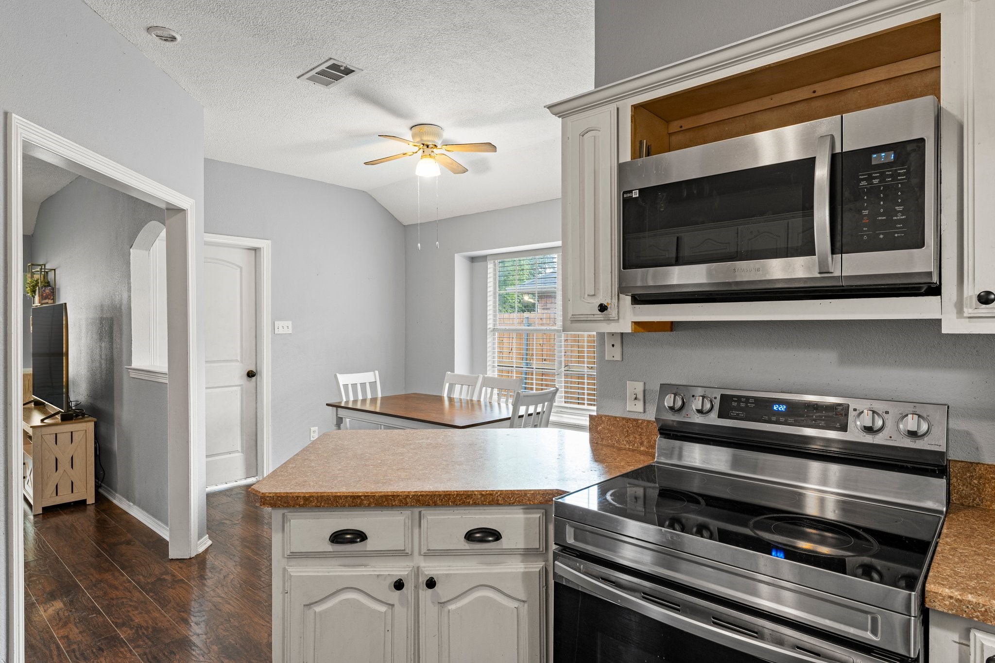 307 Morene Avenue