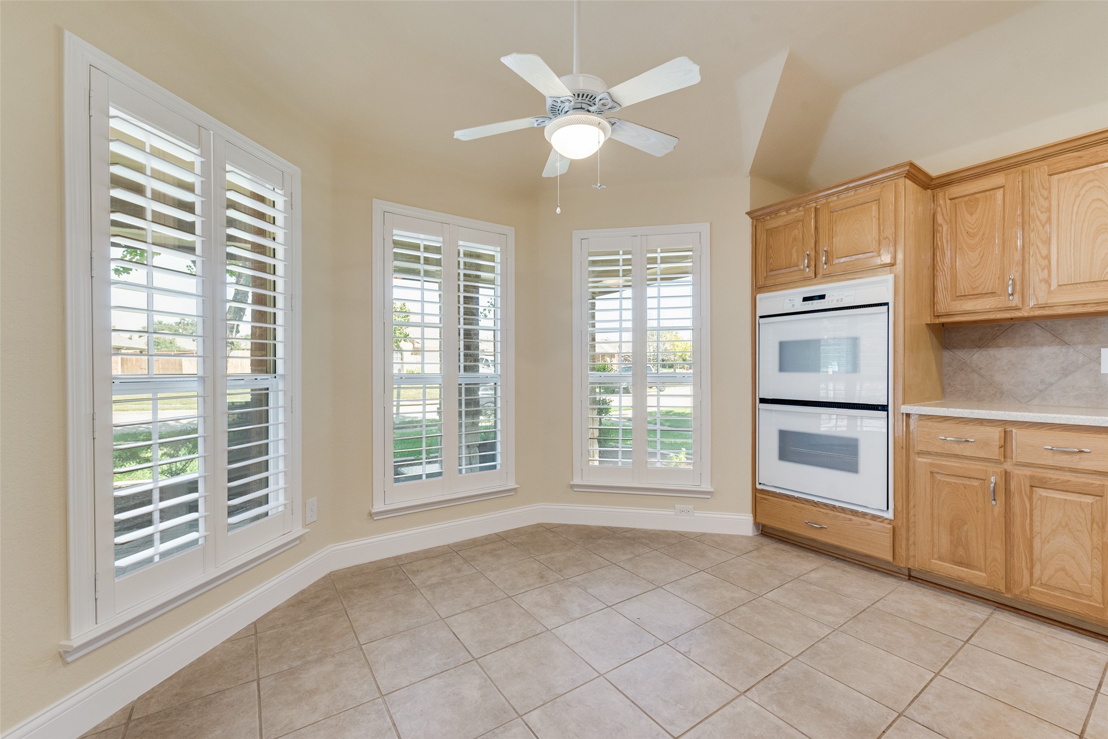 1390 Tanglevine Lane