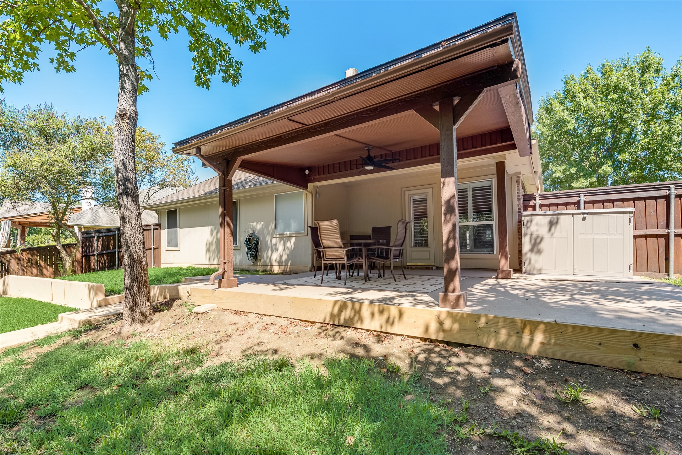 1390 Tanglevine Lane