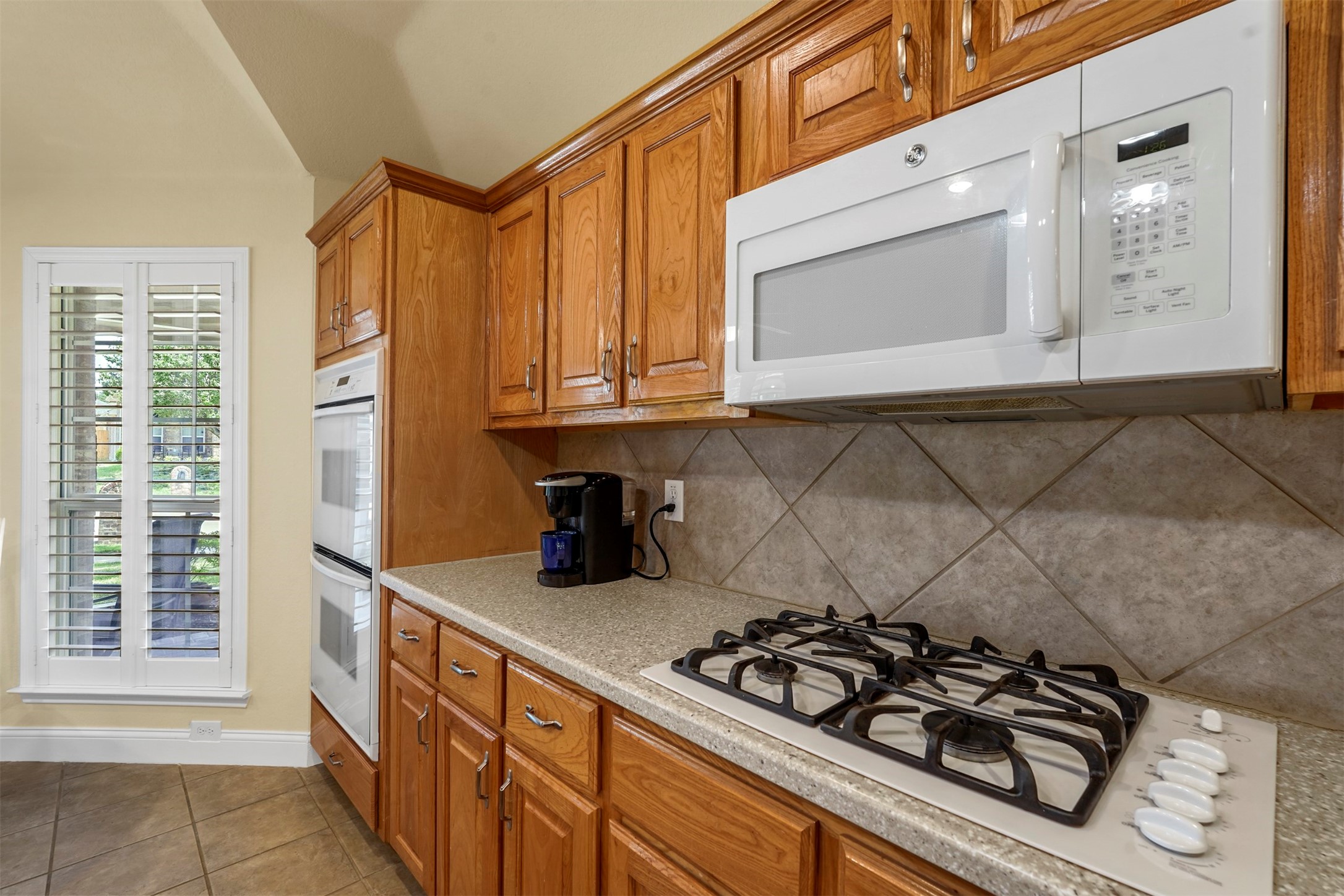 1390 Tanglevine Lane