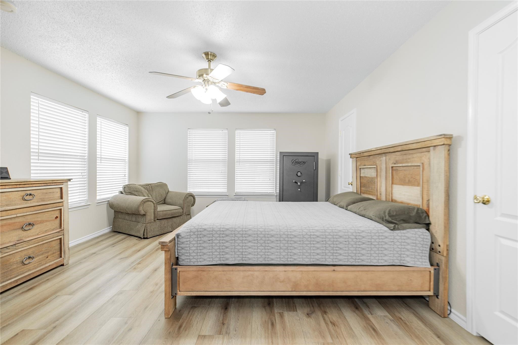 1209 Hampton Drive