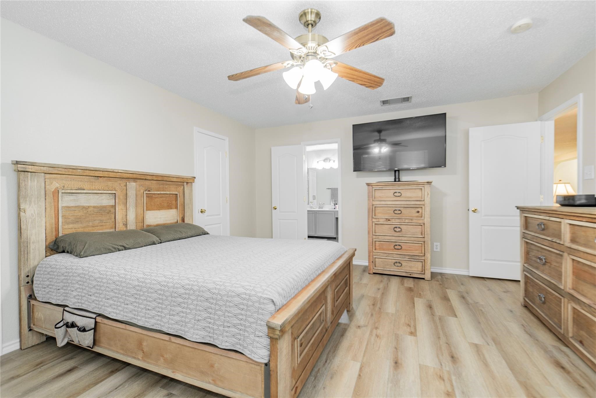 1209 Hampton Drive