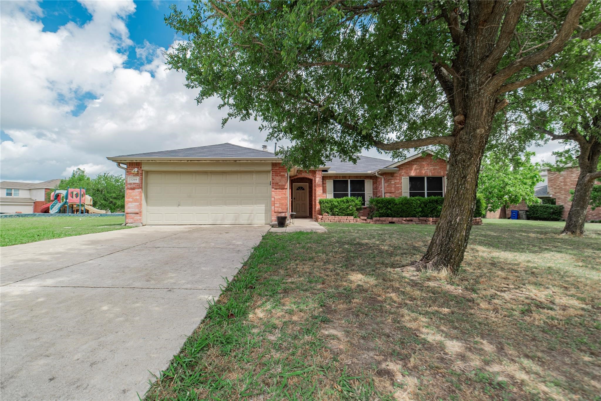 1209 Hampton Drive