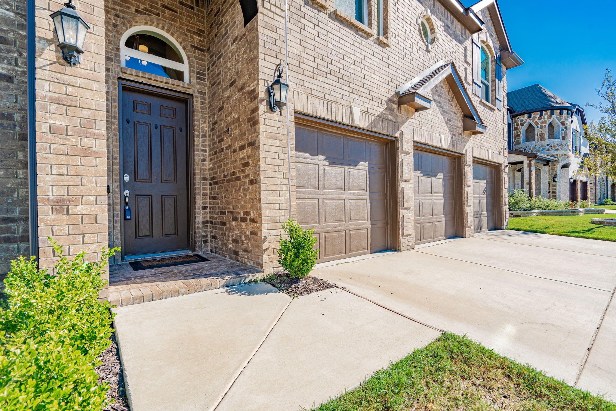 941 Blue Jay Way