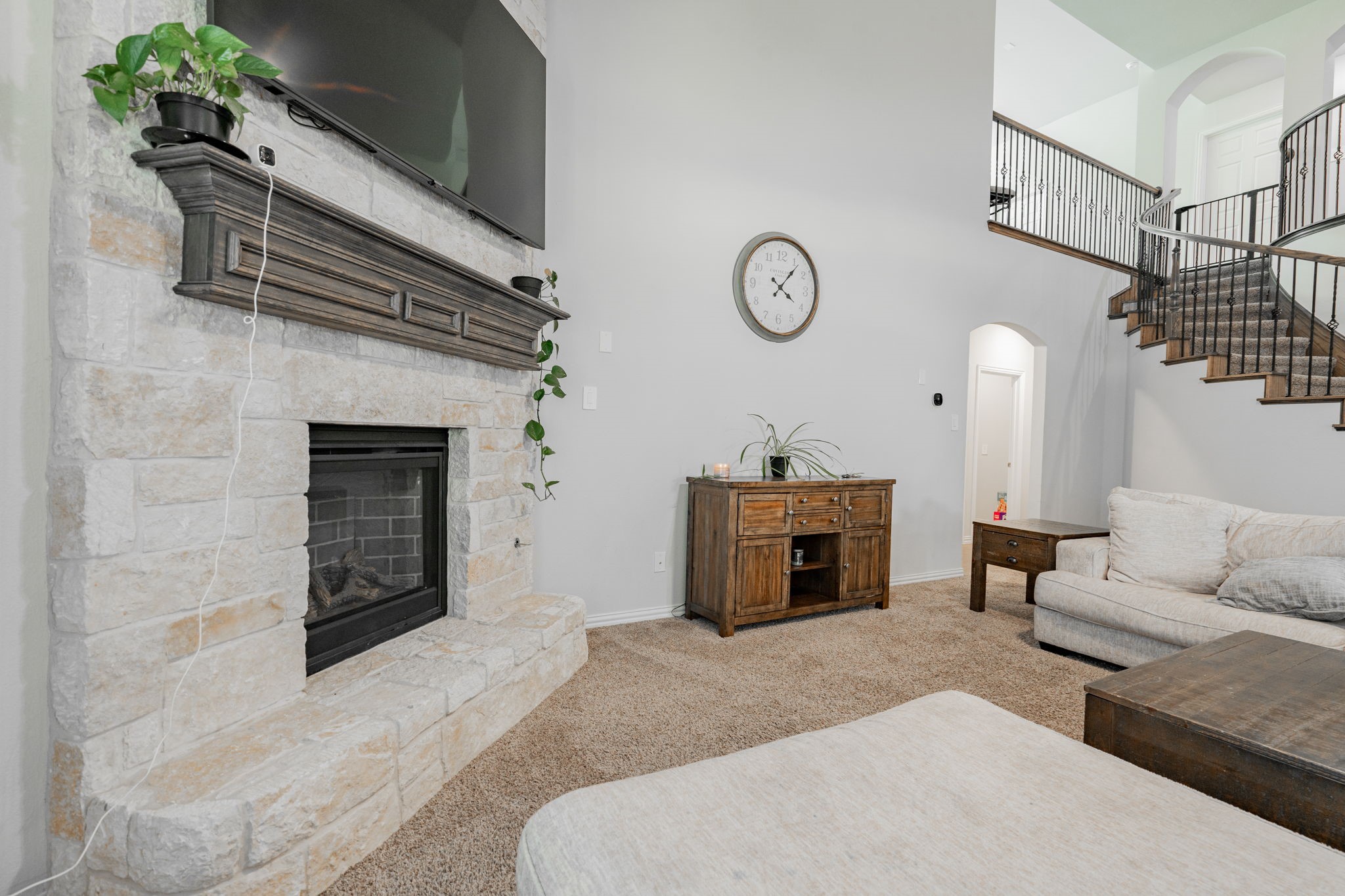 941 Blue Jay Way