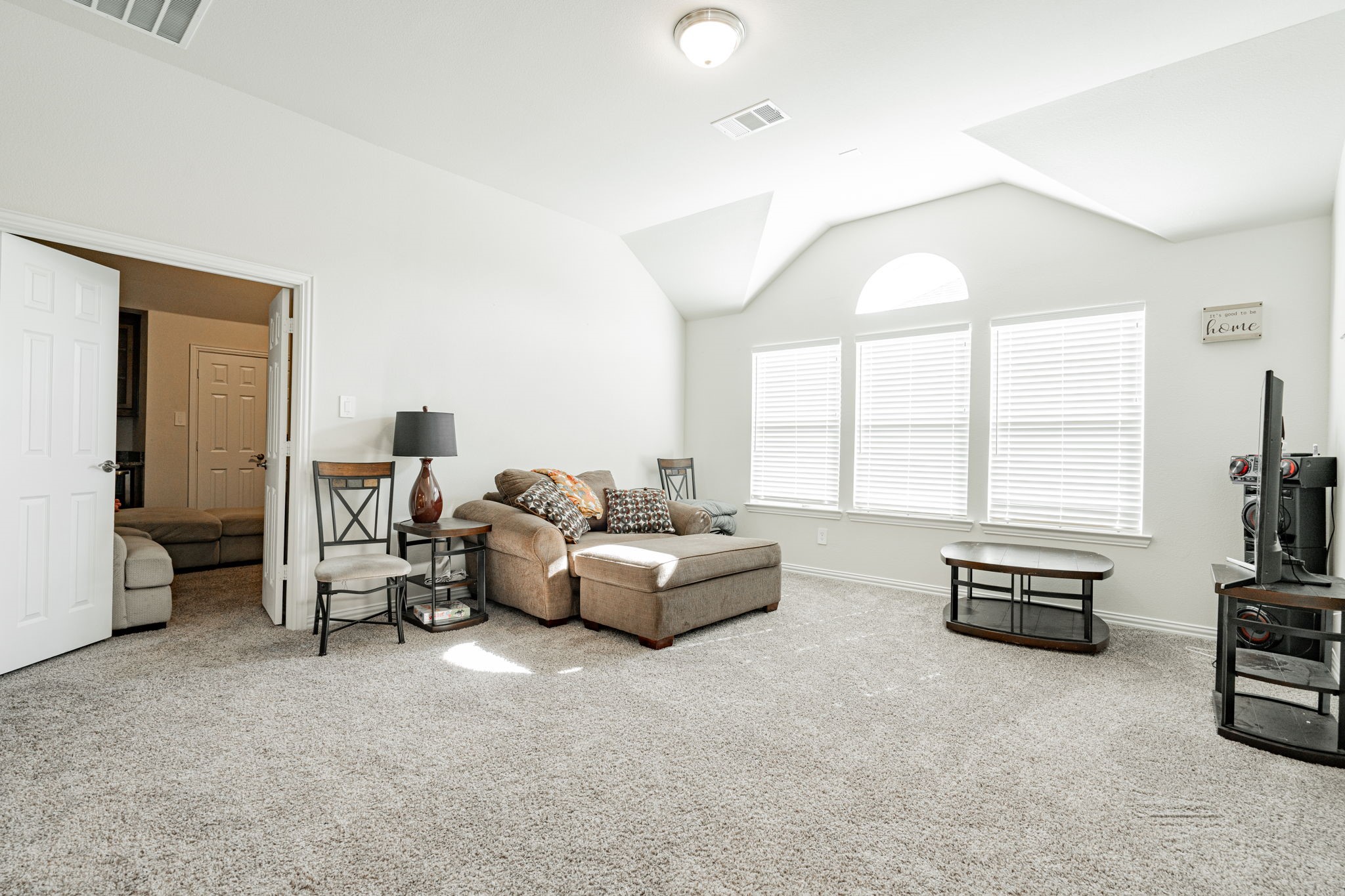 941 Blue Jay Way
