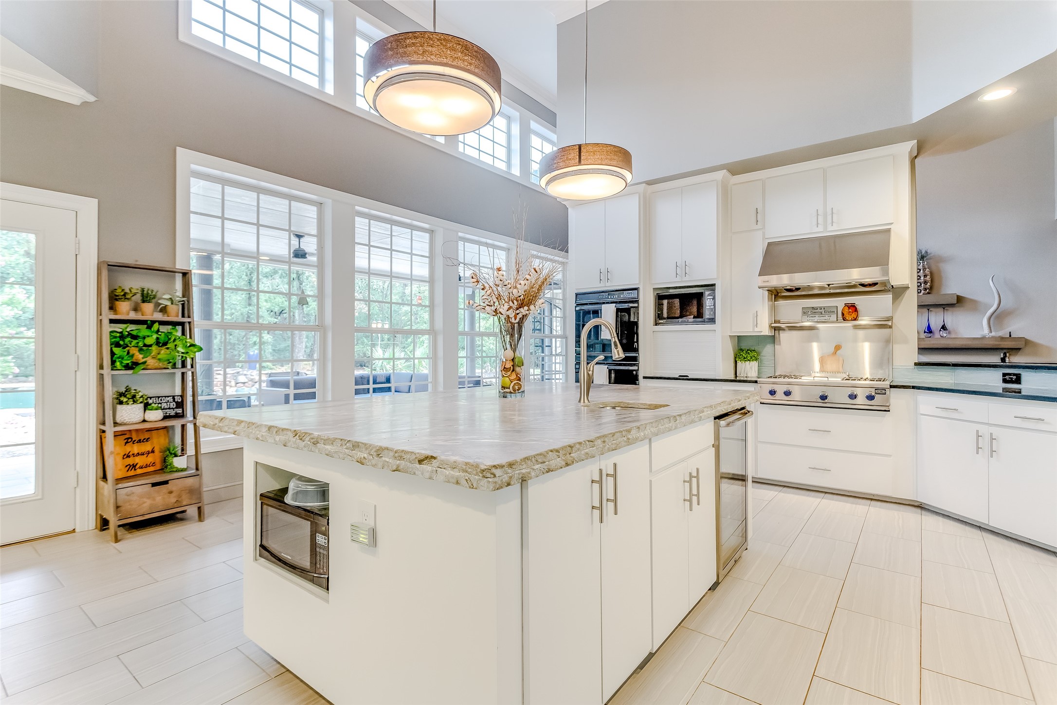 2902 River Bend Trail