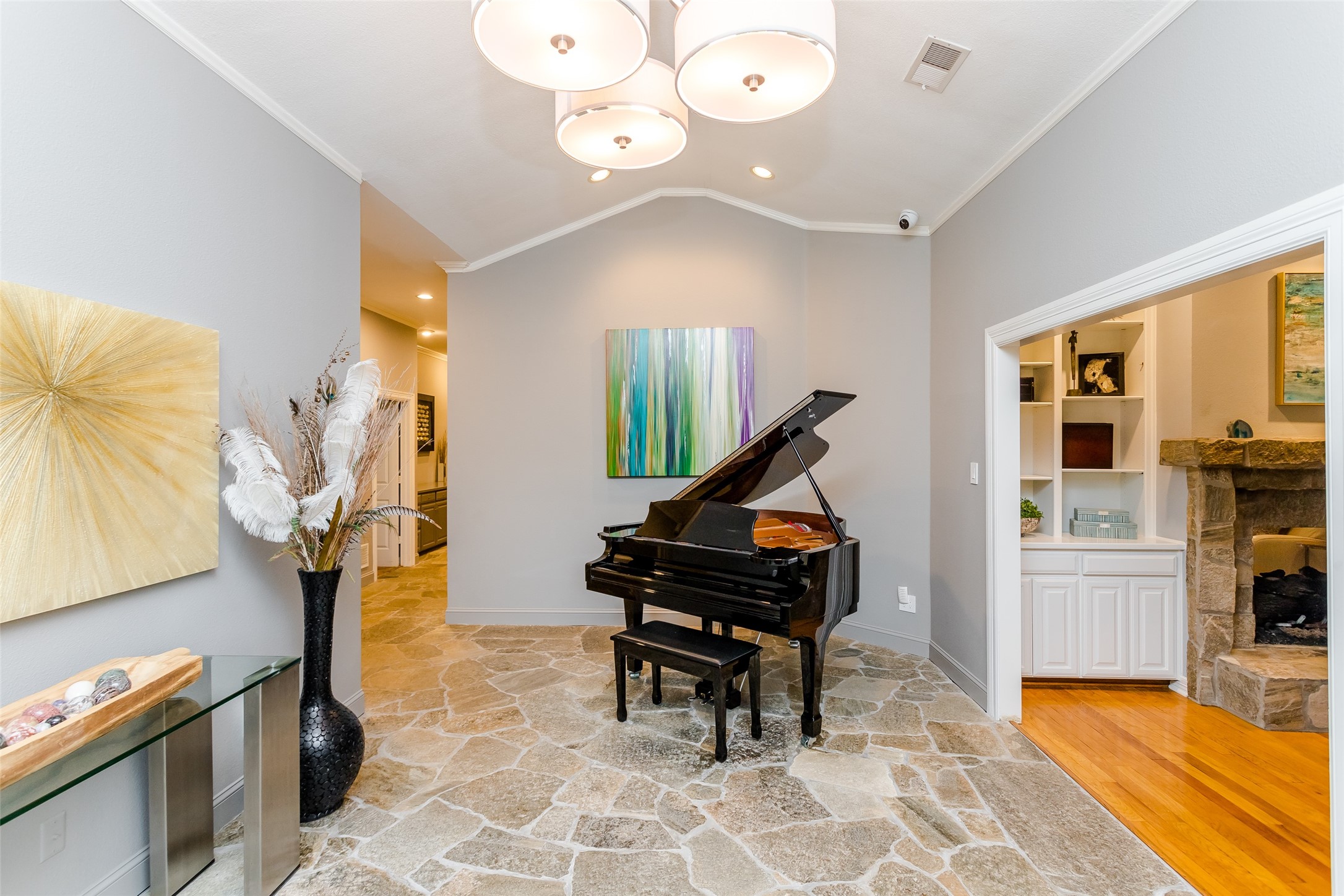 2902 River Bend Trail