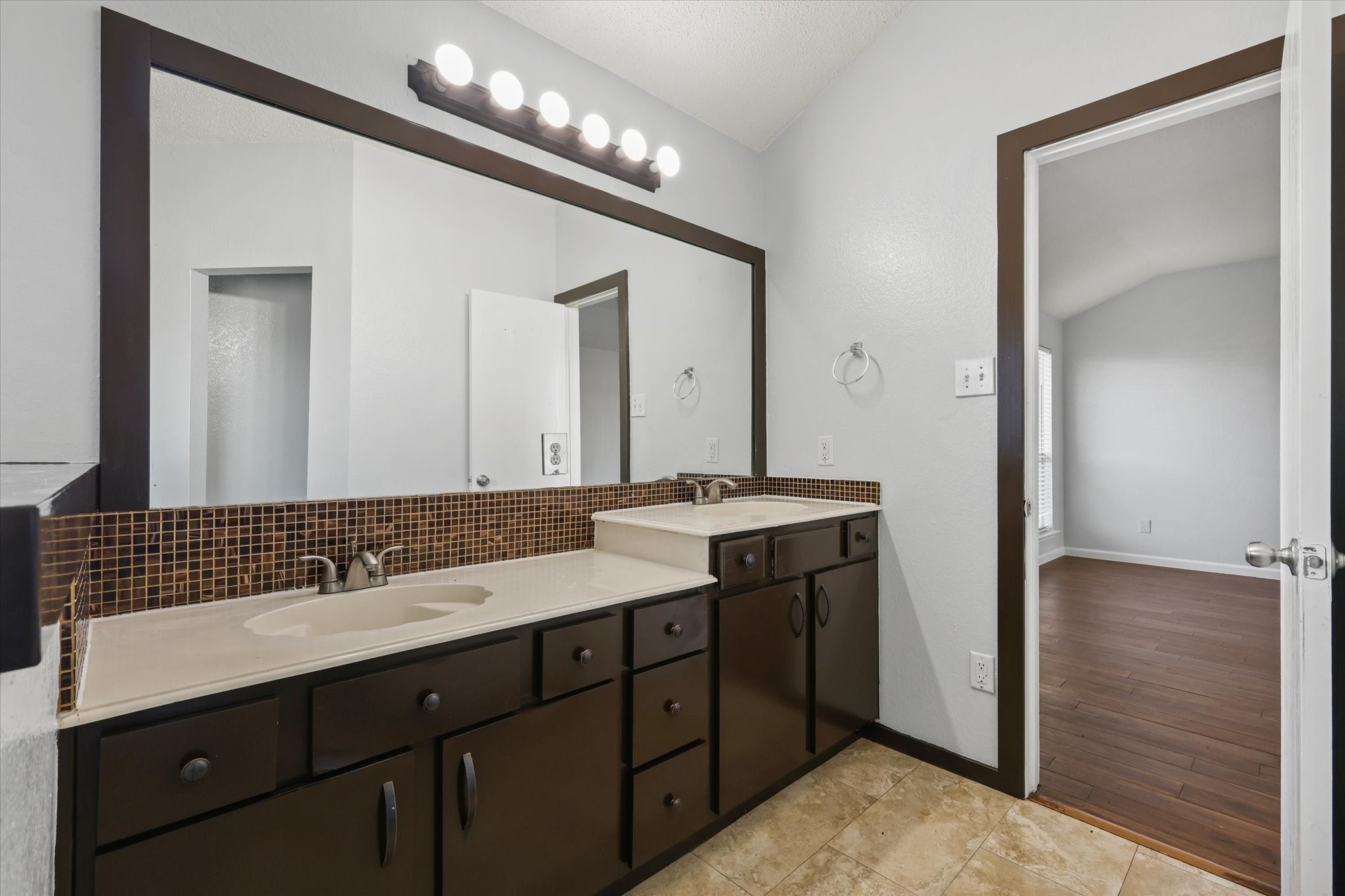 421 Ponderosa Trail