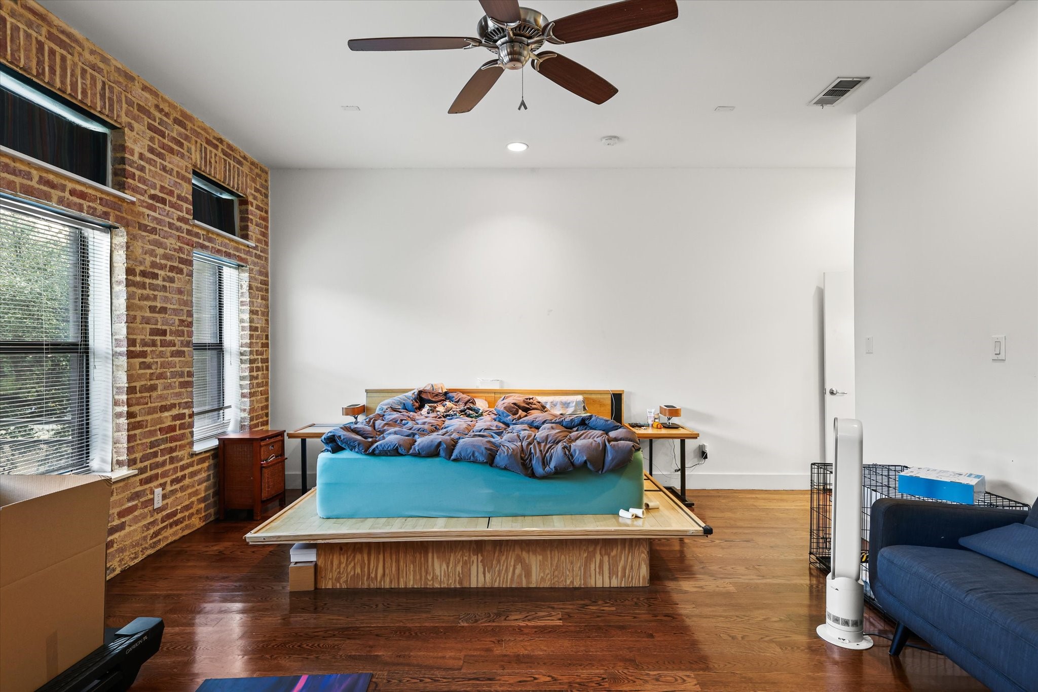 3707 Commerce Street