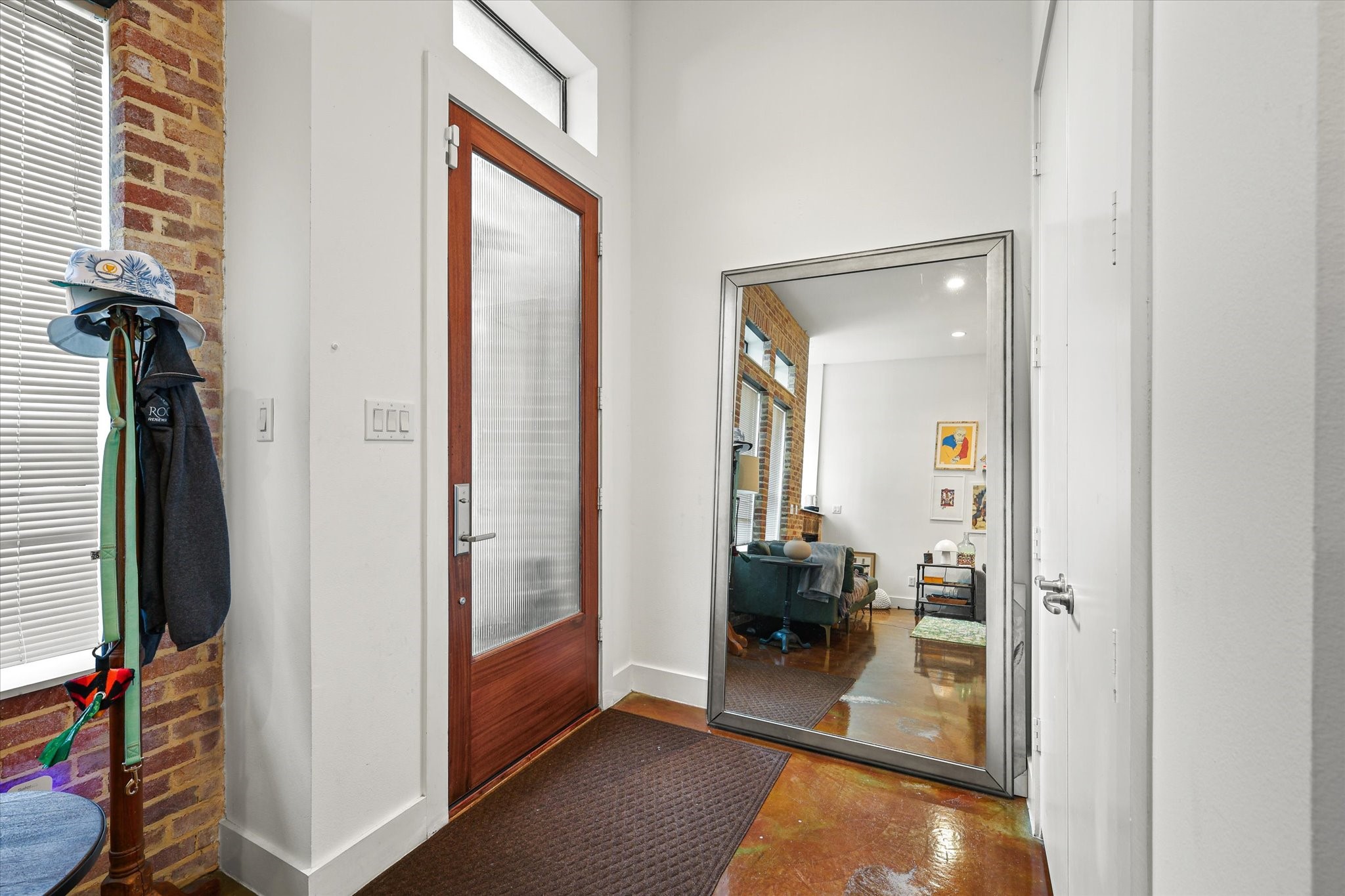 3707 Commerce Street