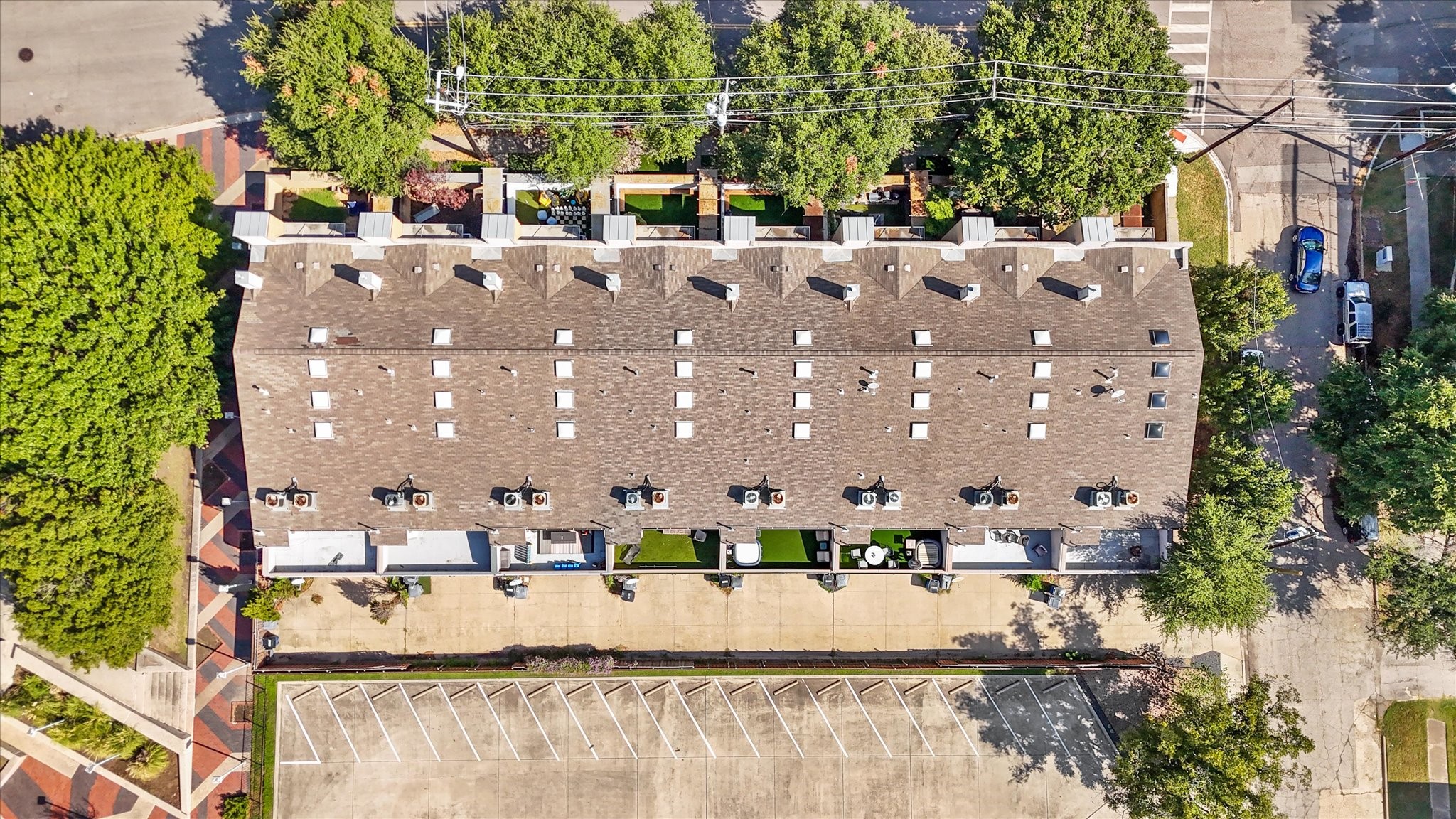 3707 Commerce Street