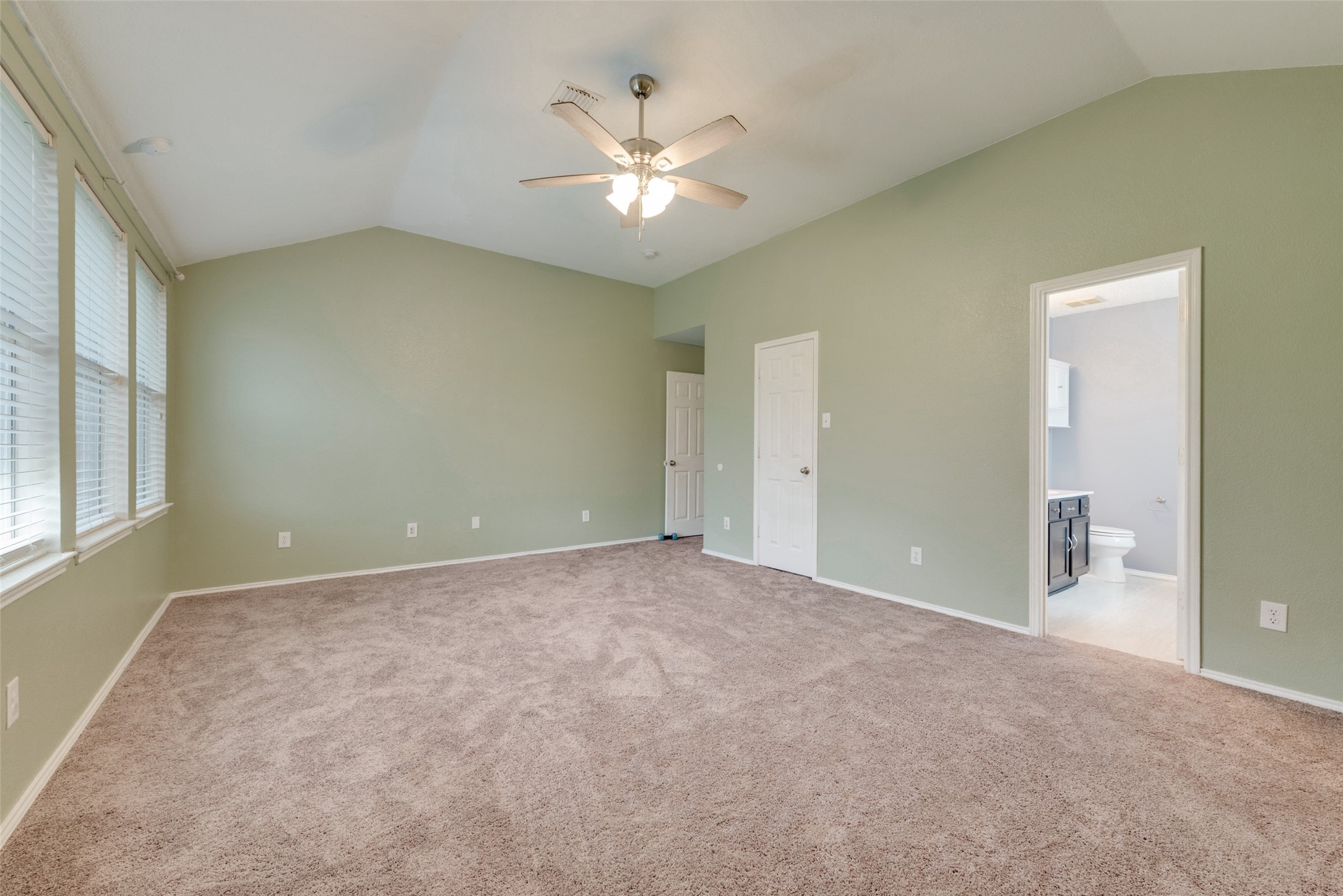 114 Aspenwood Trail