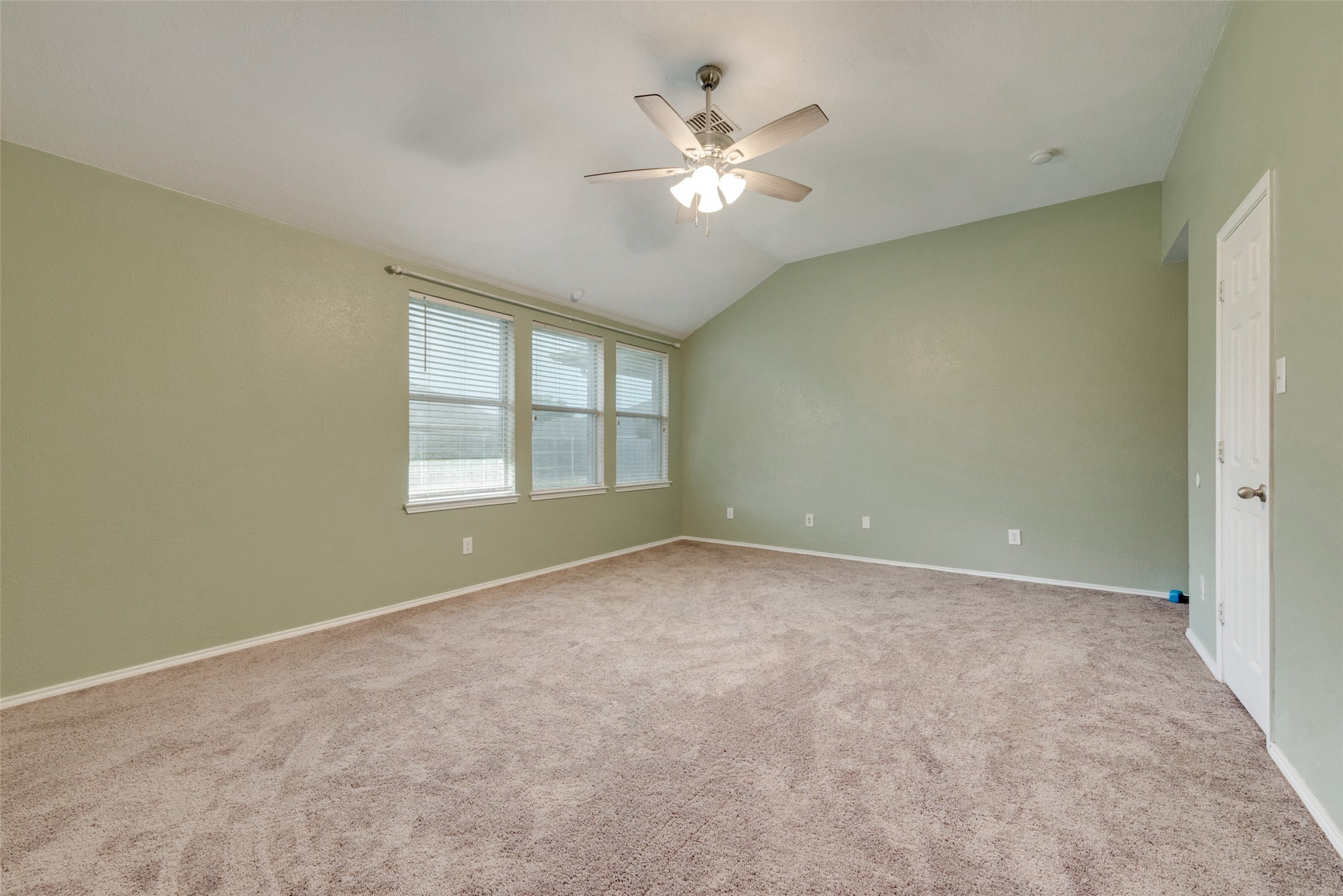 114 Aspenwood Trail