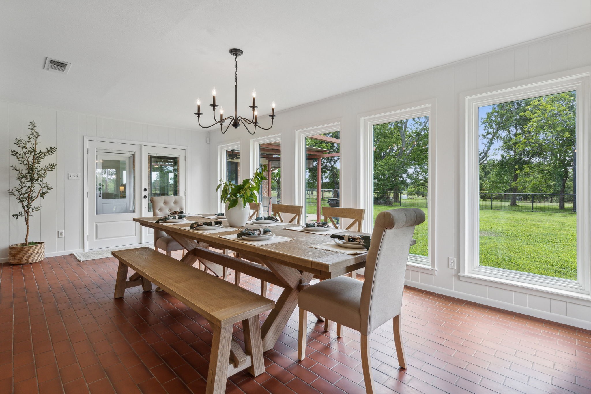 2584 County Road 1171