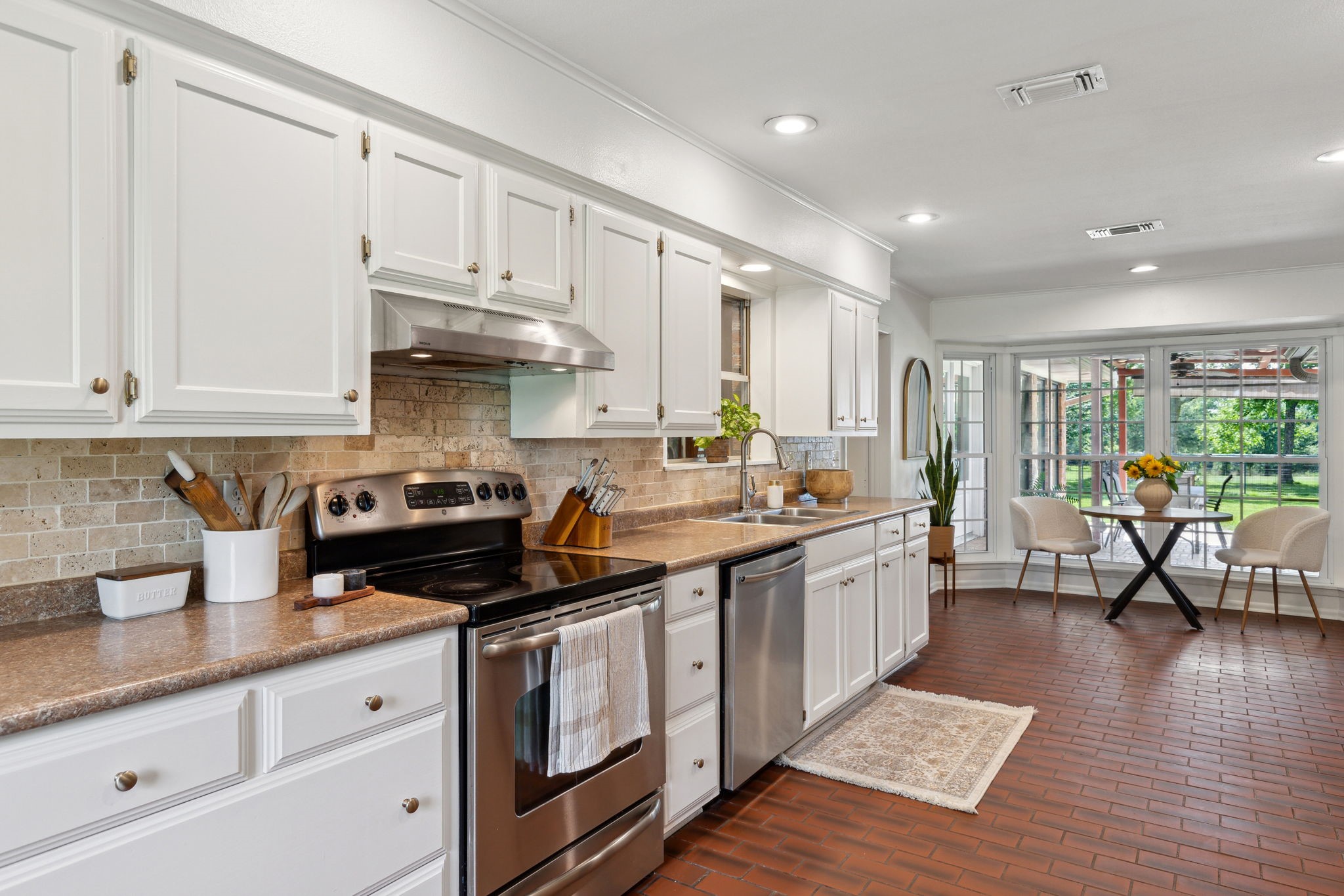 2584 County Road 1171