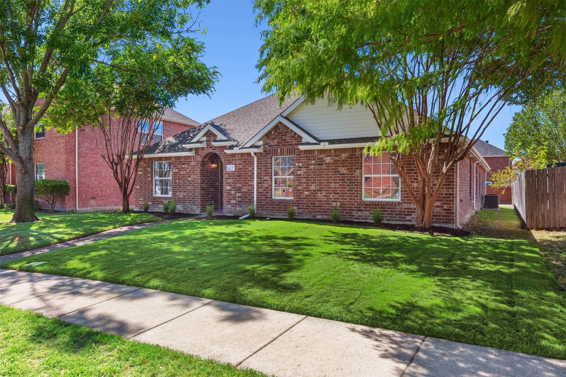 527 Binkley Court