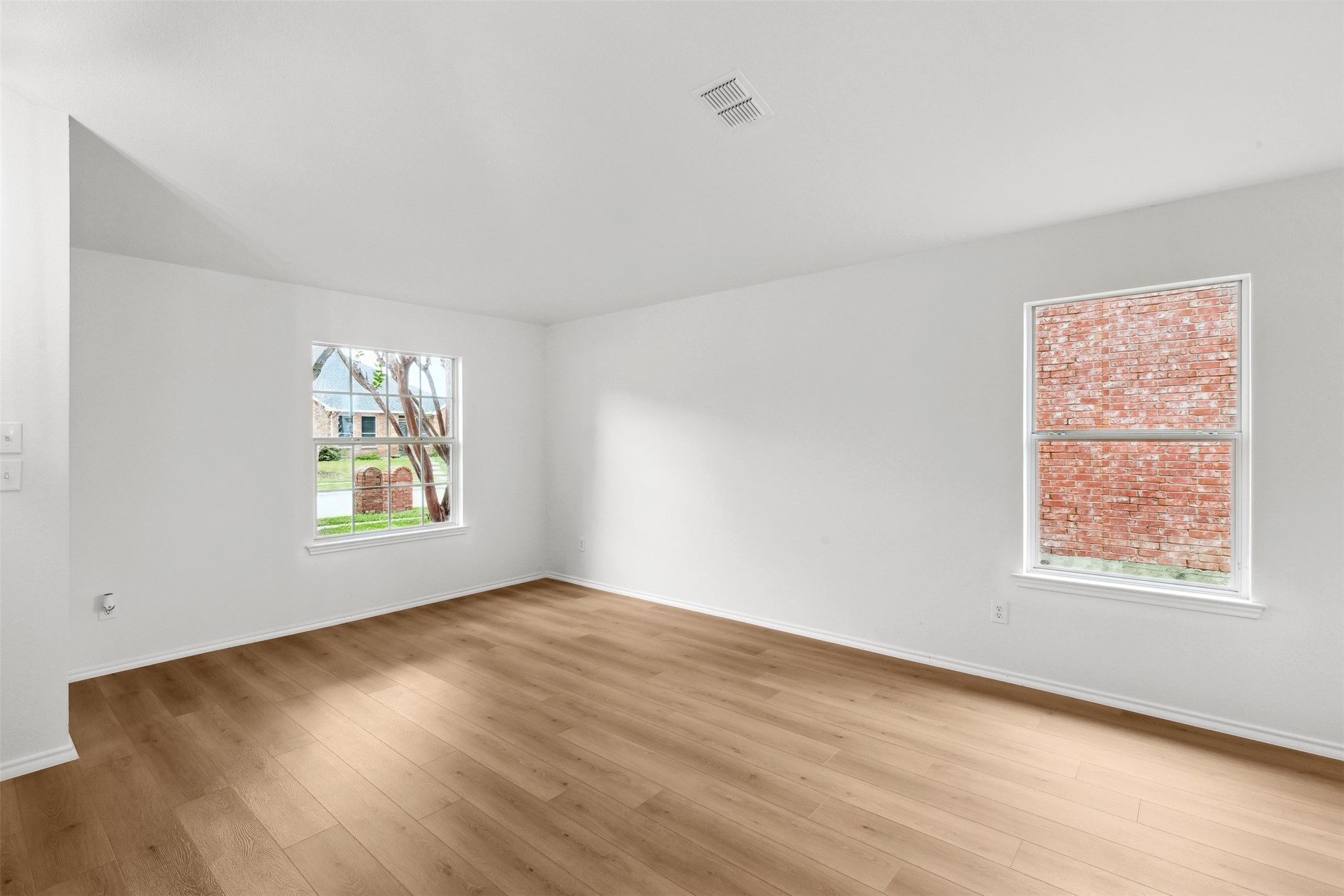 527 Binkley Court