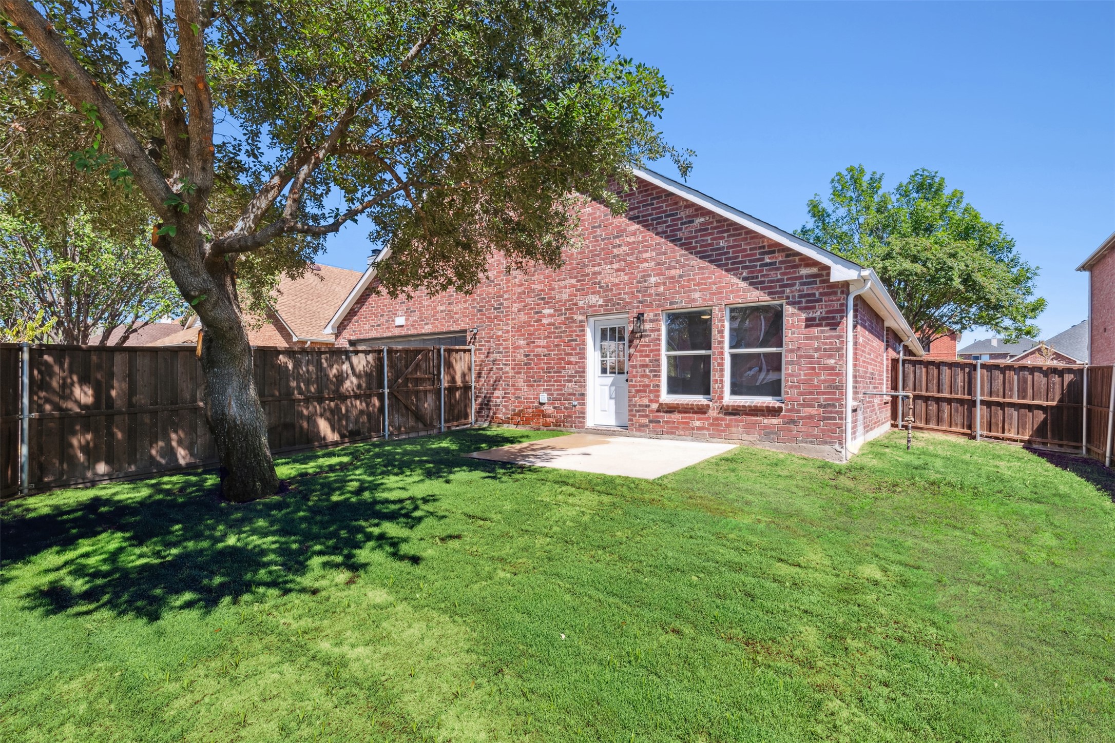 527 Binkley Court