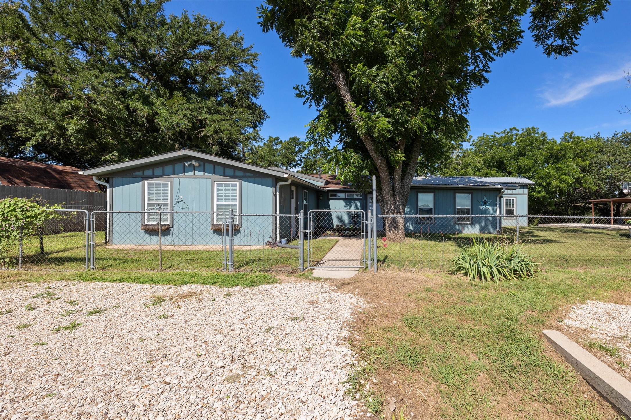 2224 Long Creek Court