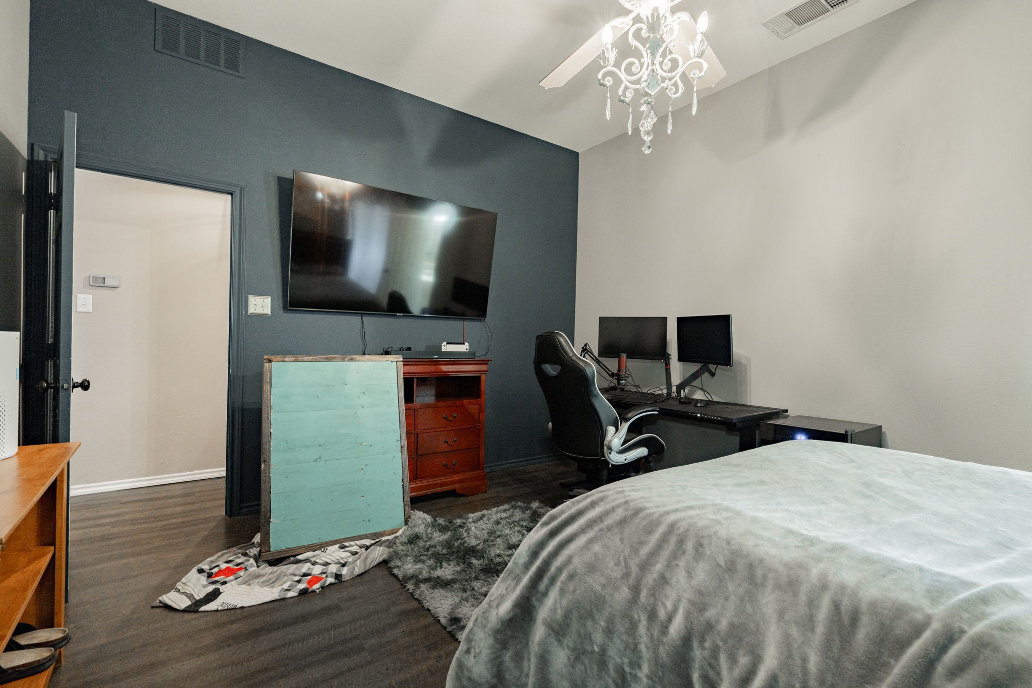 4517 Woodbluff Drive