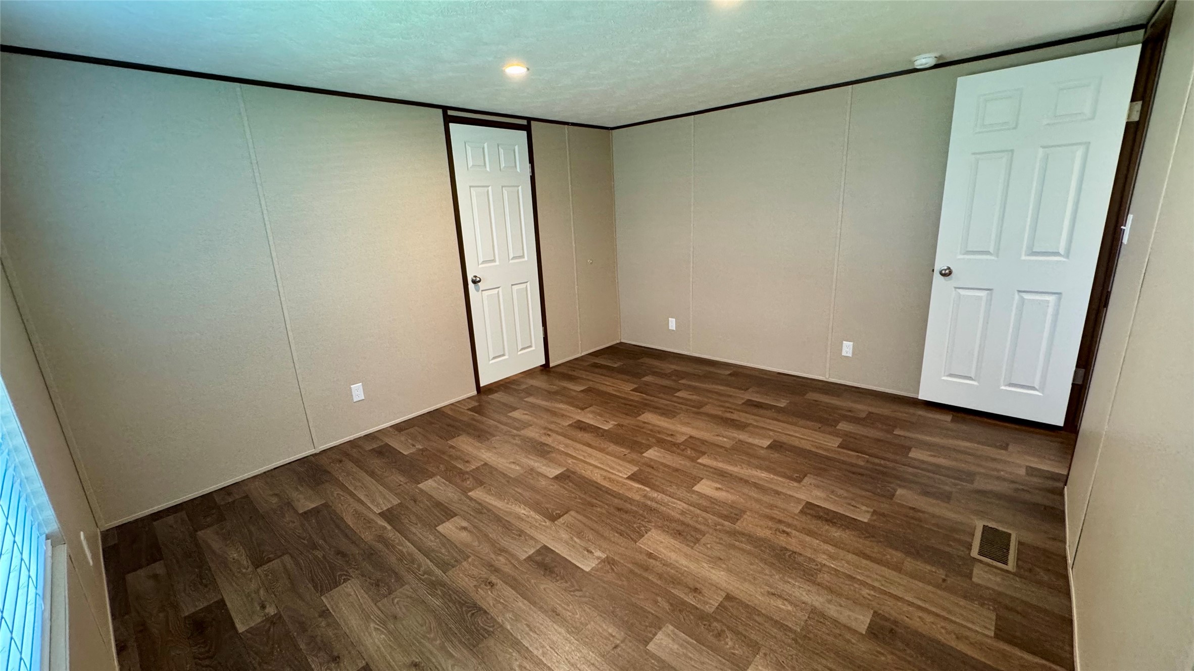 212 Whispering Trail