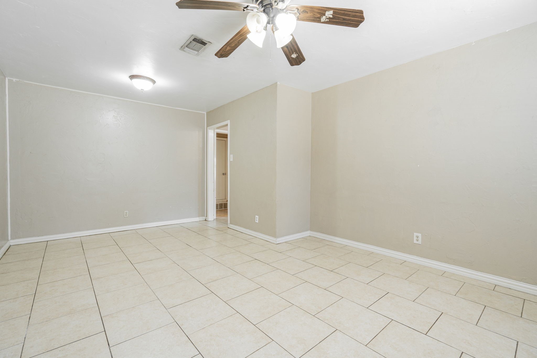 10018 Olmos Drive