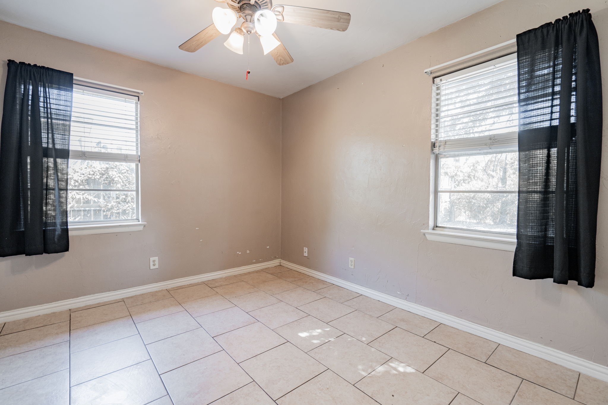 10018 Olmos Drive