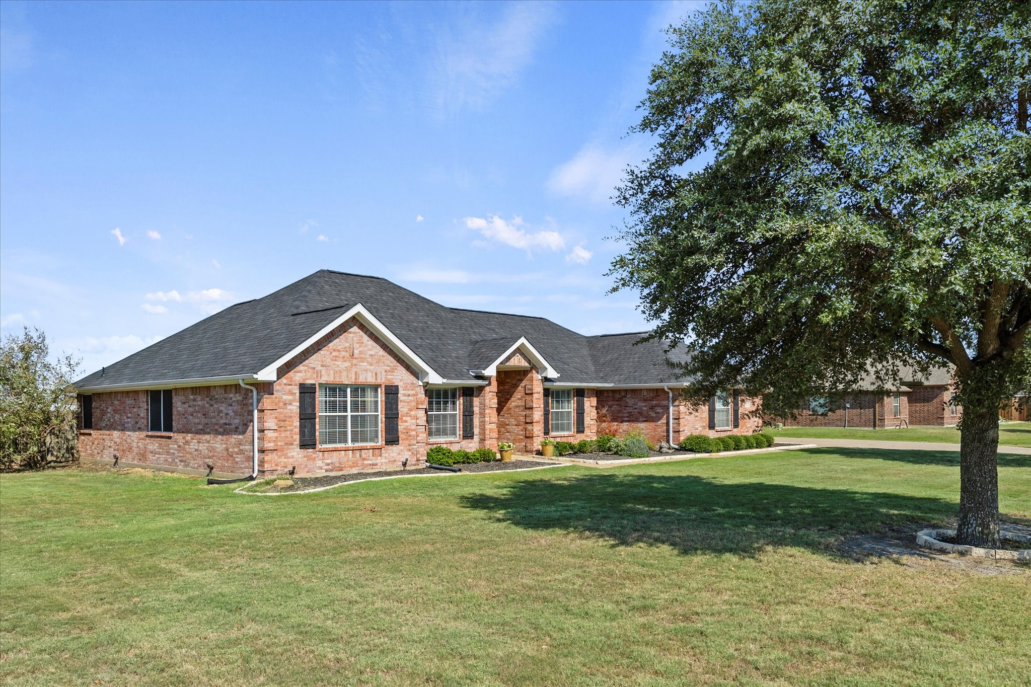 10115 Linda Circle
